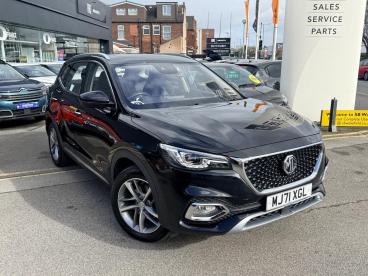 SPOTICAR Mg Hs Mghs 1.5 T-gdi Exclusive Dct Euro 6 (s/s) 5dr Used Car - Suv Petrol Black - Wakefield - 1200590833_1