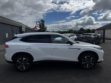 SPOTICAR Mg Hs Mghs 1.5 Hybrid+ Trophy Auto Euro 6 (s/s) 5dr Used Car - Suv Hybrid White - Enniskillen - 1200606647_5