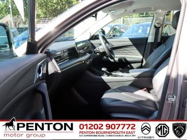 SPOTICAR Mg Hs Mghs 1.5 T-gdi Trophy Dct Euro 6 (s/s) 5dr Used Car - Suv Petrol Silver - Christchurch - 1200614078_3
