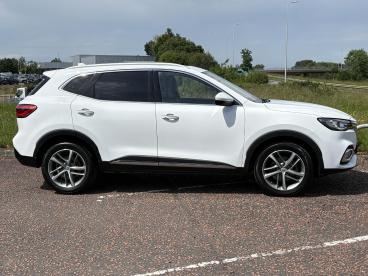 SPOTICAR Mg Hs Mghs 1.5 T-gdi Exclusive Dct Euro 6 (s/s) 5dr Used Car - Suv Petrol White - Portadown - 1200620655_4