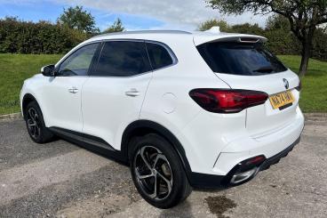 SPOTICAR Mg Hs Mghs 1.5 T-gdi Trophy Euro 6 (s/s) 5dr Used Car - Suv Petrol White - Bridgend - 1200638069_3