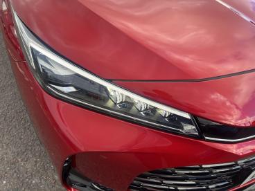 SPOTICAR Mg Hs Mghs 1.5 Hybrid+ Trophy Auto Euro 6 (s/s) 5dr Used Car - Suv Hybrid Red - Enniskillen - 1200640681_2