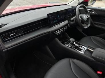 SPOTICAR Mg Hs Mghs 1.5 Hybrid+ Trophy Auto Euro 6 (s/s) 5dr Used Car - Suv Hybrid Red - Blackpool - 1200642529_2