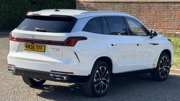 SPOTICAR Mg S9 Mgs9 1.5t 24.7kwh Premium Auto Euro 6 (s/s) 5dr Used Car - Suv Plug-in Hybrid White - Hemel Hempstead - 1200603643_4