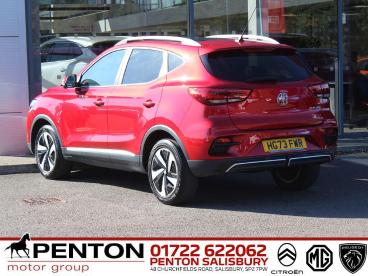 SPOTICAR Mg Zs Mgzs 72.6kwh Trophy Long Range Auto 5dr Used Car - Suv Electric Red - Salisbury - 1200549948_5