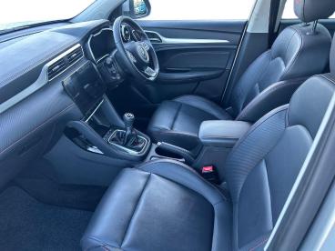 SPOTICAR Mg Zs Mgzs 1.5 Vti-tech Exclusive Euro 6 (s/s) 5dr Used Car - Suv Petrol Silver - Wallsend - 1200552481_3