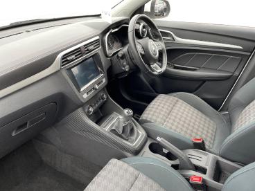 SPOTICAR Mg Zs Mgzs 1.5 Vti-tech Excite Euro 6 (s/s) 5dr Used Car - Suv Petrol White - Ashington - 1200578145_3