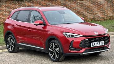 SPOTICAR Mg Zs Mgzs 1.5 Hybrid+ Trophy Auto Euro 6 (s/s) 5dr Used Car - Suv Hybrid Red - Hemel Hempstead - 1200579285_1