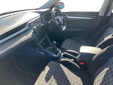 SPOTICAR Mg Zs Mgzs 1.5 Vti-tech Excite Euro 6 (s/s) 5dr Used Car - Suv Petrol Orange - Wallsend - 1200587773_3