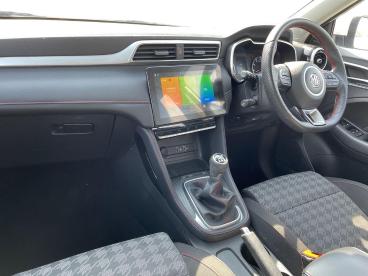 SPOTICAR Mg Zs Mgzs 1.5 Vti-tech Excite Euro 6 (s/s) 5dr Used Car - Suv Petrol White - Ashington - 1200592306_3