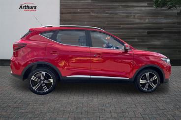 SPOTICAR Mg Zs Mgzs 1.0 T-gdi Exclusive Auto Euro 6 5dr Used Car - Suv Petrol Red - Wrexham - 1200599665_2