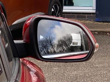 SPOTICAR Mg Zs Mgzs 1.0 T-gdi Exclusive Auto Euro 6 5dr Used Car - Suv Petrol Red - Rugby - 1200609304_5