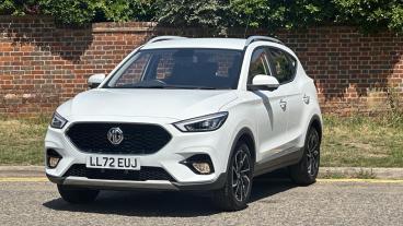 SPOTICAR Mg Zs Mgzs 1.5 Vti-tech Exclusive Euro 6 (s/s) 5dr Used Car - Suv Petrol White - Hemel Hempstead - 1200611987_4