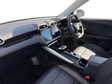 SPOTICAR Mg Zs Mgzs 1.5 Hybrid+ Trophy Auto Euro 6 (s/s) 5dr Used Car - Suv Hybrid White - Ashington - 1200622499_3