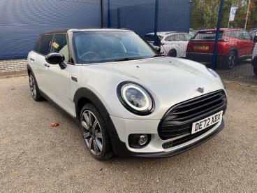SPOTICAR Mini Clubman 1.5 Cooper Exclusive Steptronic Euro 6 (s/s) 6dr Used Car - Estate Petrol Silver - Crewe - 1200553577_2