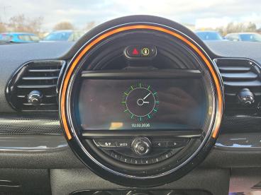 SPOTICAR Mini Clubman 2.0 Cooper S All4 Euro 6 (s/s) 6dr Used Car - Estate Petrol White - Workington - 1200571540_4