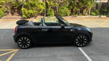 SPOTICAR Mini Convertible 1.5 Cooper Exclusive Steptronic Euro 6 (s/s) 2dr Used Car - Saloon Petrol Black - Stockport - 1200544714_3