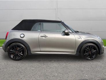 SPOTICAR Mini Convertible 2.0 Cooper S Sport Steptronic Euro 6 (s/s) 2dr Used Car - Saloon Petrol Silver - Selby - 1200594955_4