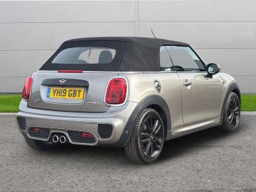 SPOTICAR Mini Convertible 2.0 Cooper S Sport Steptronic Euro 6 (s/s) 2dr Used Car - Saloon Petrol Silver - Selby - 1200594955_5
