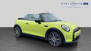 SPOTICAR Mini Convertible 1.5 Cooper Exclusive Steptronic Euro 6 (s/s) 2dr Used Car - Saloon Petrol Yellow - Preston - 1200615512_1