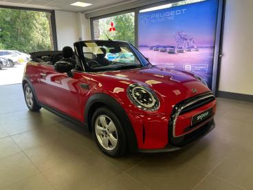 SPOTICAR Mini Convertible 1.5 Cooper Classic Steptronic Euro 6 (s/s) 2dr Used Car - Saloon Petrol Red - Abergavenny - 1200619729_1