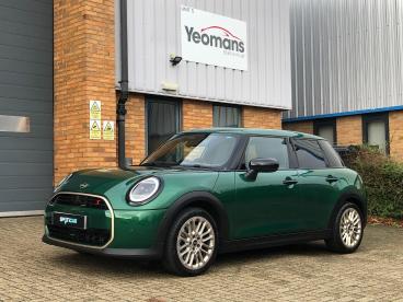 SPOTICAR Mini Mini Cooper 2.0s Exclusive Steptronic Euro 6 (s/s) 5dr Used Car - Saloon Petrol Green - Fareham - 1200557811_4