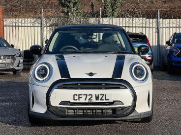SPOTICAR Mini Mini Cooper 1.5c Classic Steptronic Euro 6 (s/s) 3dr Used Car - Saloon Petrol White - Pontypridd - 1200566155_2
