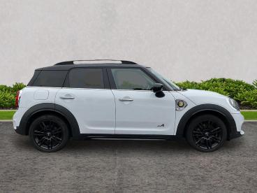 SPOTICAR Mini Countryman 1.5 10kwh Cooper Se Exclusive Auto All4 Euro 6 (s/ Used Car - Suv Plug-in Hybrid White - Ashford - 1200548835_5