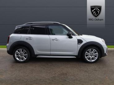 SPOTICAR Mini Countryman 1.5 Cooper Exclusive Steptronic Euro 6 (s/s) 5dr Used Car - Suv Petrol Silver - Oldham - 1200551007_5