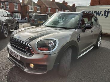 SPOTICAR Mini Countryman 2.0 Cooper S Classic Steptronic Euro 6 (s/s) 5dr Used Car - Suv Petrol Silver - Telford - 1200553135_5