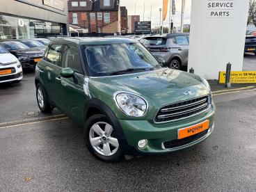 SPOTICAR Mini Countryman 1.6 One Auto Euro 6 5dr Used Car - Suv Petrol Green - Wakefield - 1200559863_1