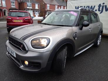 SPOTICAR Mini Countryman 2.0 Cooper S Classic Steptronic Euro 6 (s/s) 5dr Used Car - Suv Petrol Silver - Telford - 1200569386_5