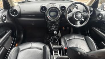 SPOTICAR Mini Countryman 1.6 Cooper Euro 6 (s/s) 5dr Used Car - Suv Petrol White - Liverpool - 1200576717_4