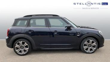SPOTICAR Mini Countryman 2.0 Cooper S Exclusive Steptronic Euro 6 (s/s) 5dr Used Car - Suv Petrol Blue - Hatfield - 1200582782_2