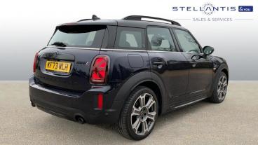 SPOTICAR Mini Countryman 2.0 Cooper S Exclusive Steptronic Euro 6 (s/s) 5dr Used Car - Suv Petrol Blue - Hatfield - 1200582782_3