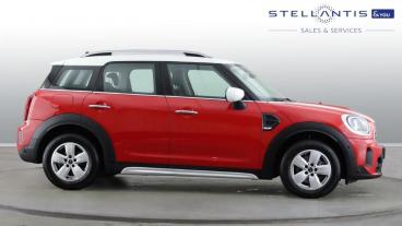 SPOTICAR Mini Countryman 1.5 Cooper Classic Steptronic Euro 6 (s/s) 5dr Used Car - Suv Petrol Red - Birmingham - 1200584756_4