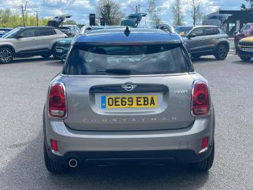 SPOTICAR Mini Countryman 1.5 Cooper Classic Steptronic Euro 6 (s/s) 5dr Used Car - Suv Petrol Silver - Kidlington - 1200594712_4