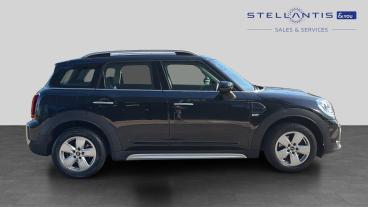 SPOTICAR Mini Countryman 1.5 Cooper Classic Steptronic Euro 6 (s/s) 5dr Used Car - Suv Petrol Blue - Bristol - 1200597705_2