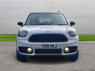 SPOTICAR Mini Countryman 1.5 Cooper Classic Euro 6 (s/s) 5dr Used Car - Suv Petrol White - Worksop - 1200598703_2
