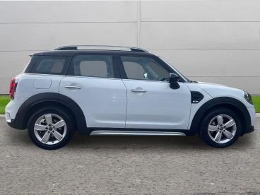 SPOTICAR Mini Countryman 1.5 Cooper Classic Euro 6 (s/s) 5dr Used Car - Suv Petrol White - Worksop - 1200598703_4
