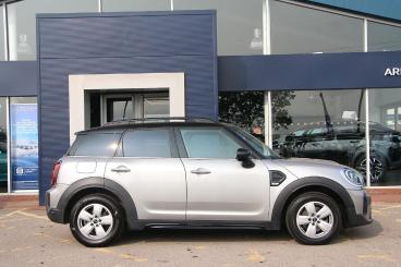 SPOTICAR Mini Countryman 1.5 Cooper Classic Steptronic Euro 6 (s/s) 5dr Used Car - Suv Petrol Silver - Bulkington - 1200611285_5