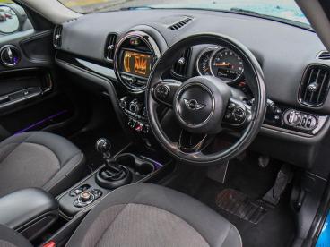 SPOTICAR Mini Countryman 2.0 Cooper D Euro 6 (s/s) 5dr Used Car - Suv Diesel Blue - Nuneaton - 1200614568_3