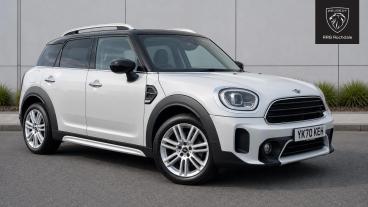 SPOTICAR Mini Countryman 1.5 Cooper Exclusive Steptronic Euro 6 (s/s) 5dr Used Car - Suv Petrol Silver - Rochdale - 1200619110_1