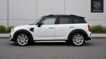 SPOTICAR Mini Countryman 1.5 Cooper Exclusive Steptronic Euro 6 (s/s) 5dr Used Car - Suv Petrol Silver - Rochdale - 1200619110_4