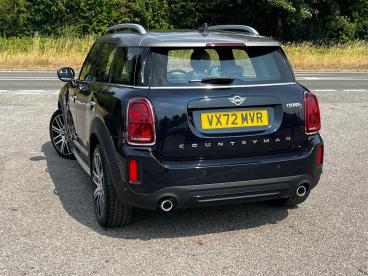 SPOTICAR Mini Countryman 2.0 Cooper S Exclusive Steptronic Euro 6 (s/s) 5dr Used Car - Suv Petrol Black - Kidlington - 1200619839_3
