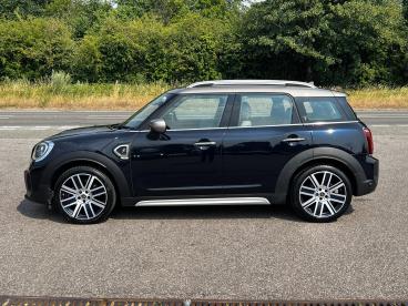SPOTICAR Mini Countryman 2.0 Cooper S Exclusive Steptronic Euro 6 (s/s) 5dr Used Car - Suv Petrol Black - Kidlington - 1200619839_4