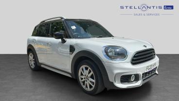 SPOTICAR Mini Countryman 1.5 Cooper Sport Steptronic Euro 6 (s/s) 5dr Used Car - Suv Petrol White - Nottingham - 1200620902_1