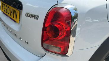 SPOTICAR Mini Countryman 1.5 Cooper Sport Steptronic Euro 6 (s/s) 5dr Used Car - Suv Petrol White - Nottingham - 1200620902_5