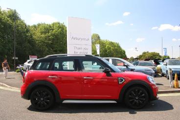 SPOTICAR Mini Countryman 2.0 Cooper S Euro 6 (s/s) 5dr Used Car - Suv Petrol Red - Walsall - 1200621546_2