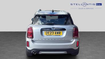 SPOTICAR Mini Countryman 1.5 Cooper Exclusive Steptronic Euro 6 (s/s) 5dr Used Car - Suv Petrol Silver - Sheffield - 1200632143_4